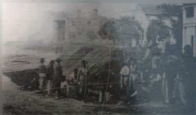 Federal fortifications under construction, 1864. image. Click for full size.