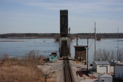 The current railroad bridge over the Tennessee River. image. Click for full size.