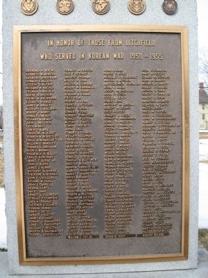 Litchfield Korean War Monument image. Click for full size.