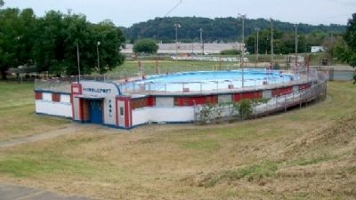 Middleport Pool at General Hartinger Park image. Click for full size.