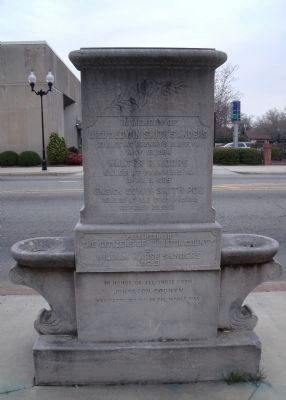 Johnston County Fountain Memorial image. Click for full size.