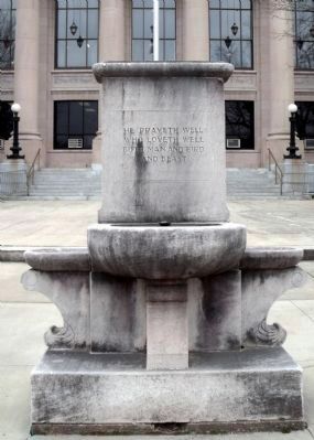 Johnston County Fountain Memorial image. Click for full size.