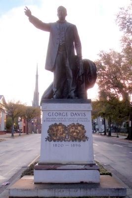 George Davis UDC Monument (west face) image. Click for full size.