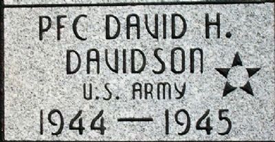 Racine Veterans Memorial - David H. Davidson image. Click for full size.