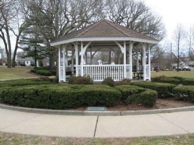 North Haven 300th Anniversary Marker image. Click for full size.