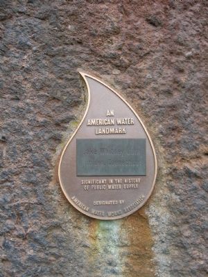 Small Plaque next to the Marker image. Click for full size.