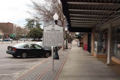 1953 Gas Explosion Marker along Laurens Street image. Click for full size.