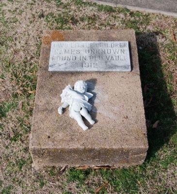 Two Little Children Tombstone<br>Names Unknown<br>Found in Old Vault 1912 image. Click for full size.