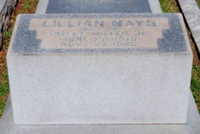 Lillian Mays (1915-1980) Tombstone image. Click for full size.
