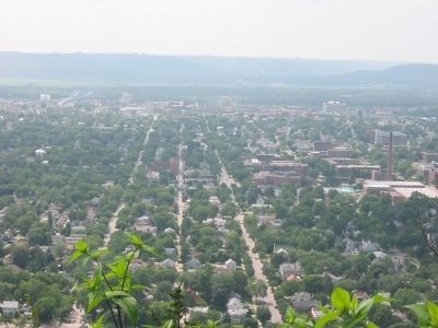 View from Grandad Bluff. Click for full size. View from Grandad Bluff image. Click for full size.