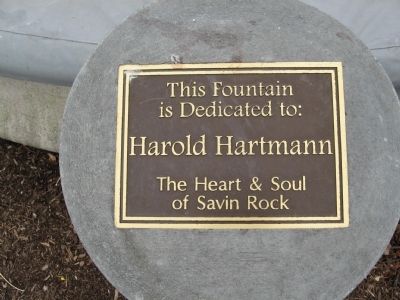 Plaque in front of the Fountain image. Click for full size.