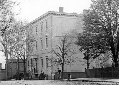 Richmond, Va. Residence of Jefferson Davis (1201 East Clay Street); a closer view image. Click for full size.