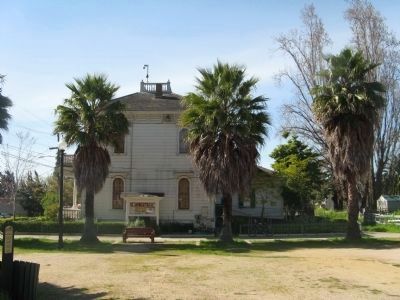 East Side of Peralta Hacienda image. Click for full size.