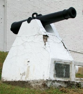 Spanish Cannon and Marker image. Click for full size.