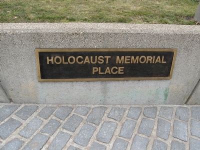Holocaust Memorial Place image. Click for full size.