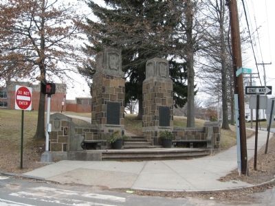 Westville Soldiers' Memorial image. Click for full size.