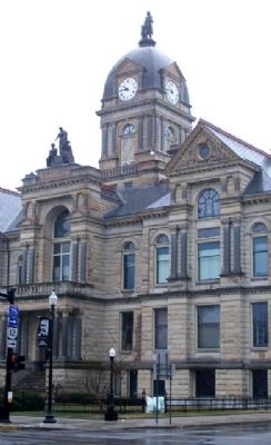Hancock County Courthouse image. Click for full size.
