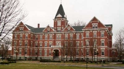 Findlay College's Old Main. Click for full size. Findlay College's Old Main image. Click for full size.
