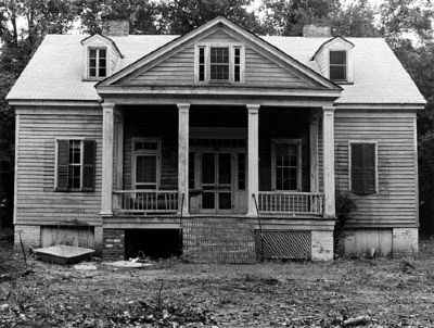 Elizabeth White House image. Click for full size.