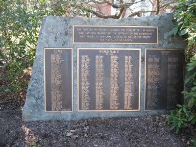 Washington Veterans Monument image. Click for full size.