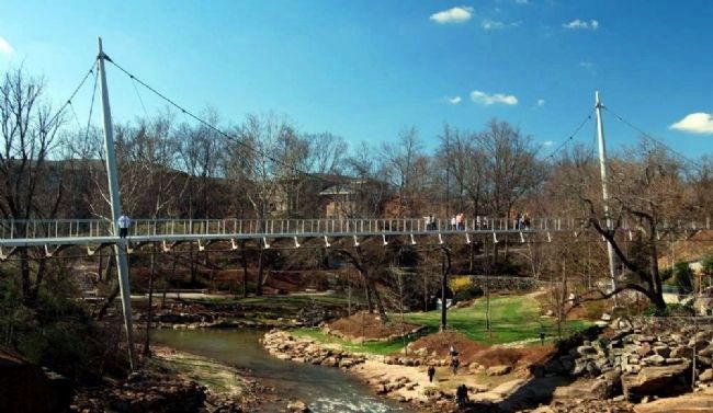 Liberty Bridge image. Click for full size.