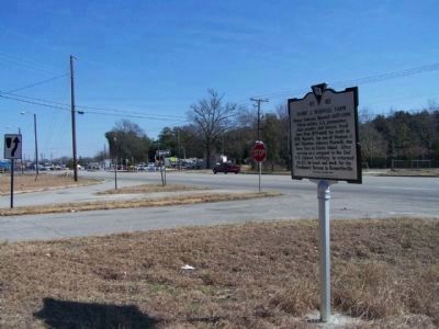 Henry J. Maxwell Farm Marker seen at Maxwell Avenue and Pocalla Road (US15) looking north image. Click for full size.