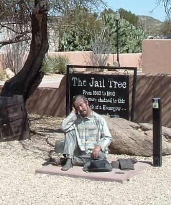Statue of a Prisoner Chained to the Tree image. Click for full size.