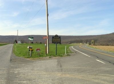 Wide view of the Fort Henry Marker. Click for full size. Wide view of the Fort Henry Marker image. Click for full size.