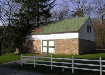 Modern Farm Building at Fort Henry site. Click for full size. Modern Farm Building at Fort Henry site image. Click for full size.