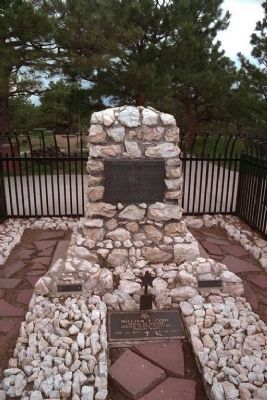 Buffalo Bill's Grave with Markers image. Click for full size.