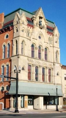 Monumental Building Facade image. Click for full size.