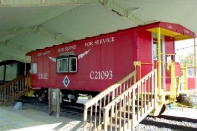 Workman's Crew Caboose and Marker image. Click for full size.