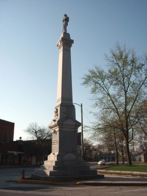 Right View - - Civil War Memorial - Livingston County Illinois Marker image. Click for full size.