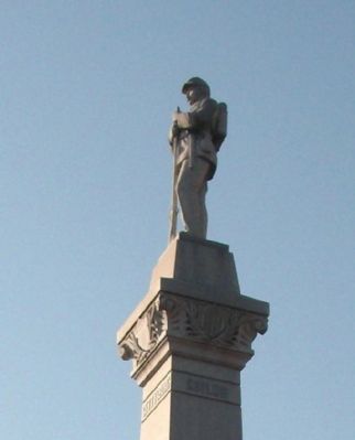Right View - - Top Statue image. Click for full size.