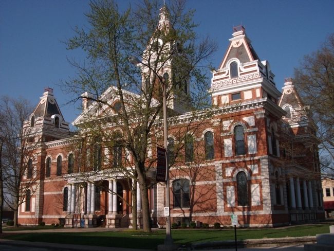 East Side - - Livingston County Courthouse - Pontiac, Illinois image. Click for full size.