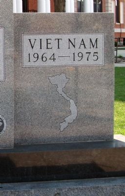 Right Section - - Livingston County War Memorial Marker image. Click for full size.