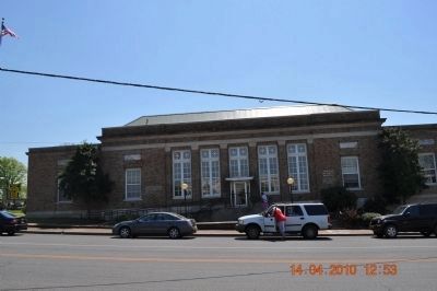 Ross Bass Post Office/location of South Pulaski Historic District image. Click for full size.