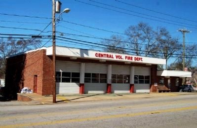 Central Volunteer Fire Department<br>and City Hall image. Click for full size.