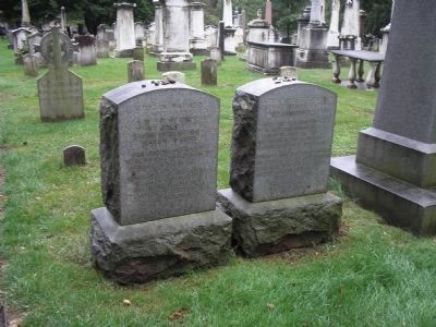 Graves of the Warner Sisters image. Click for full size.