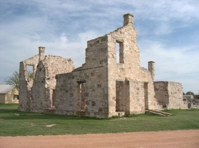 Unrestored building at Fort McKavett image. Click for full size.