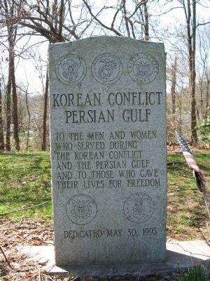 Winsted Korean Conflict - Persian Gulf Monument image. Click for full size.
