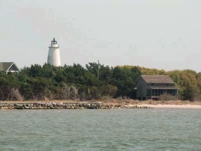 Ocracoke Lighthouse and harbor shoreline image. Click for full size.