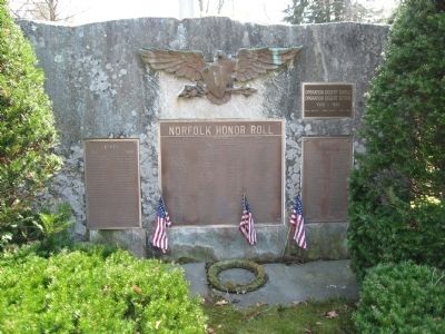 Norfolk Veterans Monument image. Click for full size.