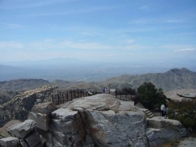 Windy Point Vista and the Tucson Basin. image. Click for full size.
