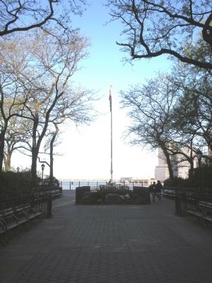 Marker on the Brooklyn Heights Promenade image. Click for full size.