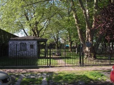 Gravesend Cemetery image. Click for full size.