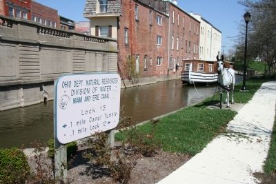 Miami and Erie Canal Marker image. Click for full size.
