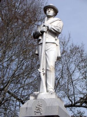 Statue of Confederate Soldier on Monument. Click for full size. Statue of Confederate Soldier on Monument image. Click for full size.
