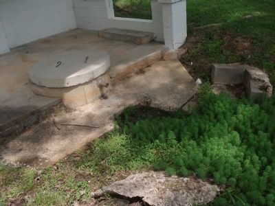 Close View of the Spring House image. Click for full size.