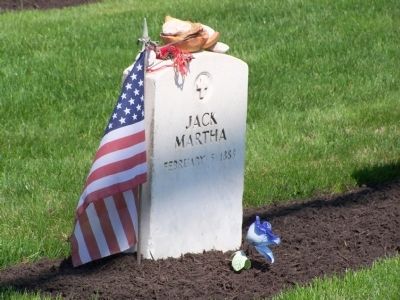 Grave Marker image. Click for full size.